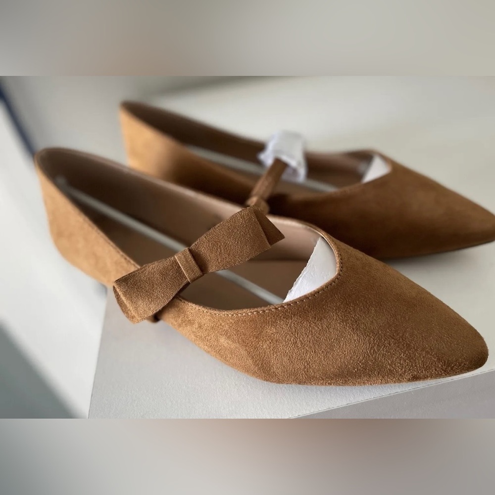 JOURNEE Women's Taupe Flats new with box size 12